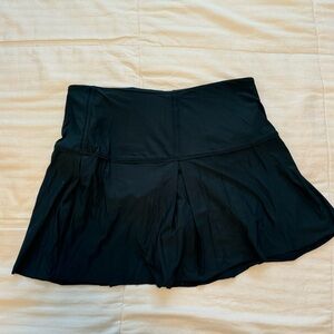 Lululemon Pleated Skirt Size 6